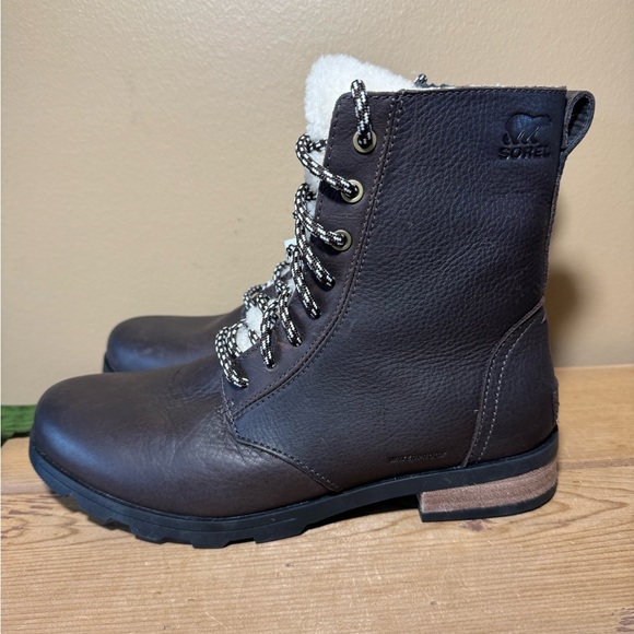SOREL Emelie Genuine Shearling Short Lace-Up Boot 9 Blackened Brown - Picture 6 of 12